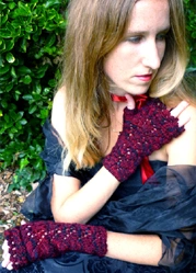 Jardin Sauvage Vampire Mitts